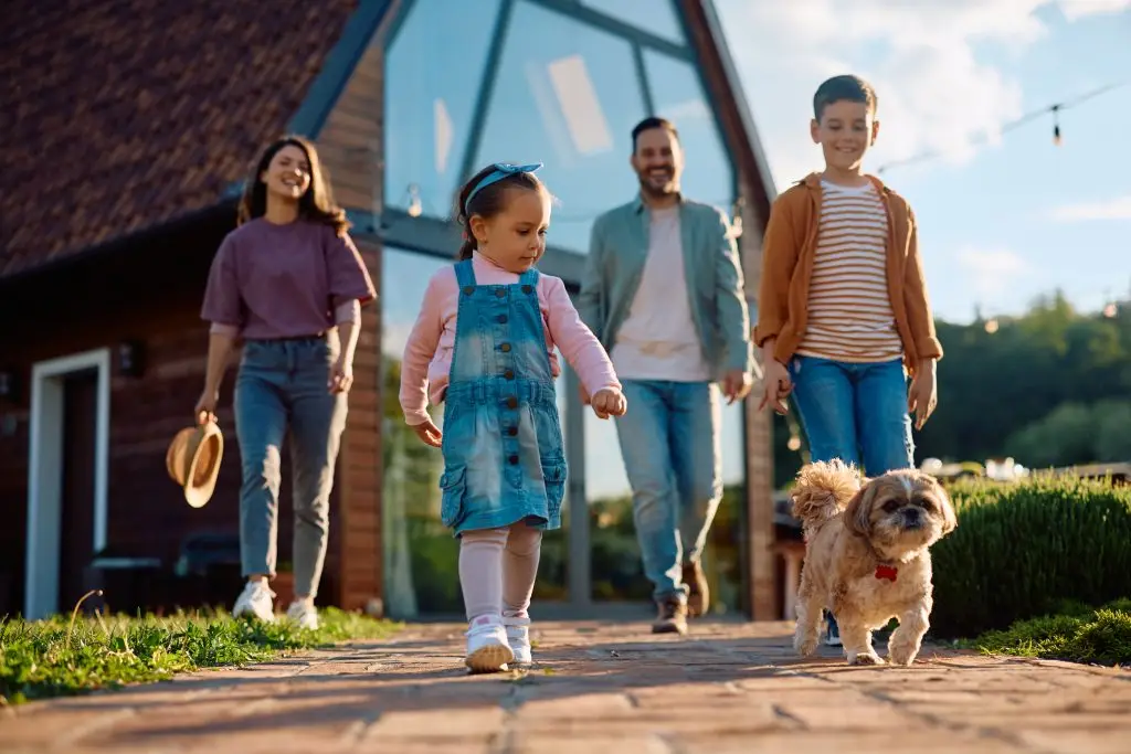 Palo Verde is a great Tucson neighborhood for families of all shapes and sizes.